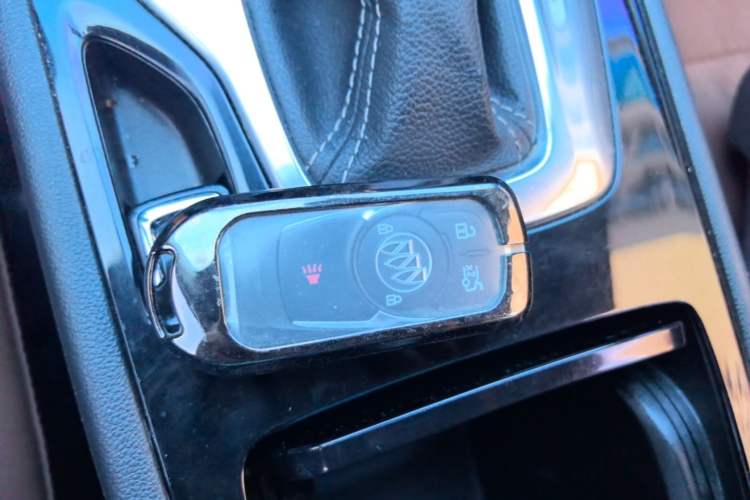 Used Buick Regal 2019 20T Luxury Model China VI Standard Vehicle Key