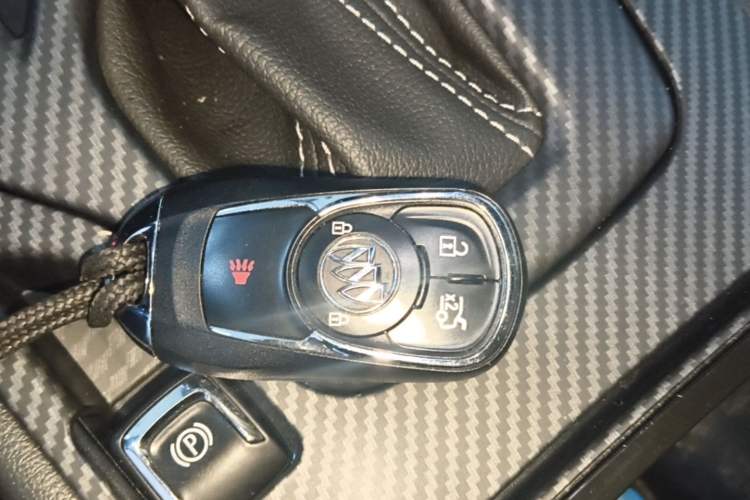 Used Buick Regal 2019 20T Elite Version China VI Standard Vehicle Key