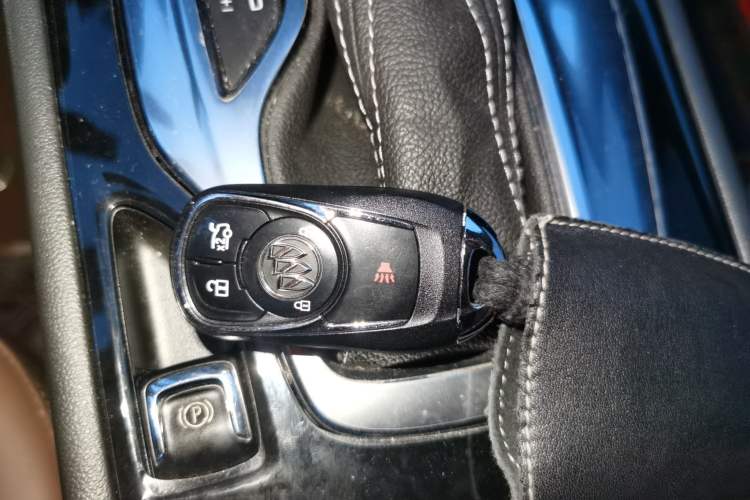 Used Buick Regal 2019 20T Elite Version China VI Standard Vehicle Key