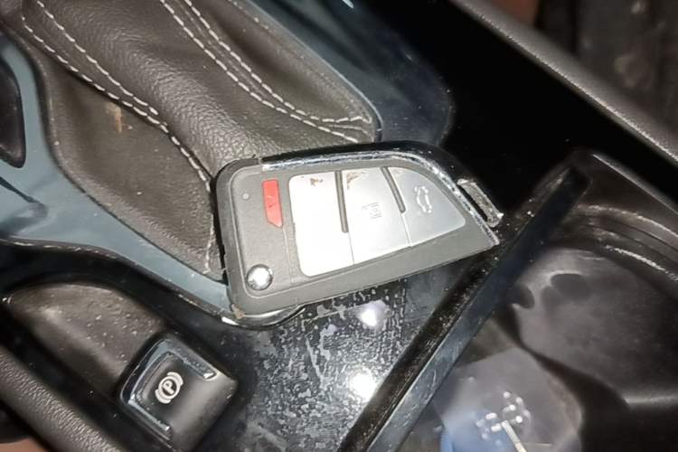 Used Buick Regal 2019 20T Elite Version China VI Standard Vehicle Key