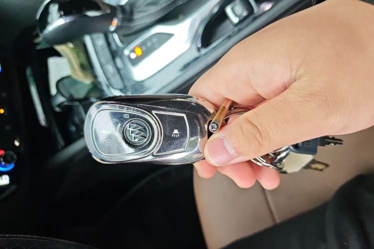 Used Buick Regal 2019 20T Luxury Model China VI Standard Vehicle Key
