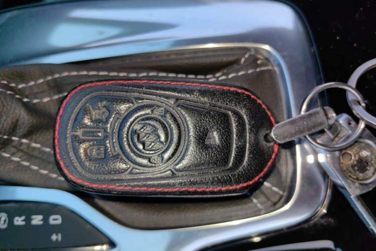 Used Buick Regal 2019 20T Elite Version China VI Standard Vehicle Key