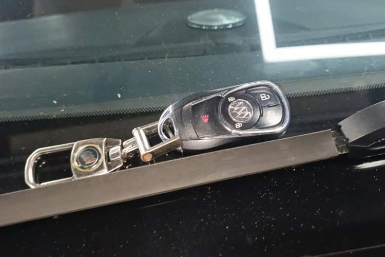 Used Buick Regal 2019 20T Elite Version China VI Standard Vehicle Key
