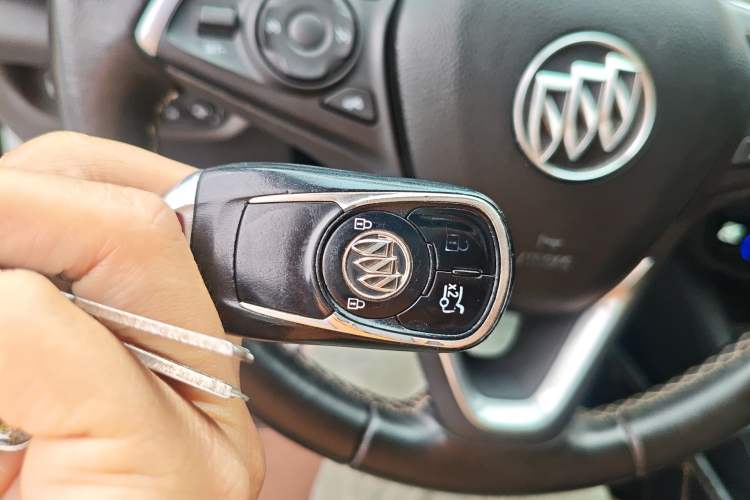 Used Buick Regal 2019 20T Elite Version China VI Standard Vehicle Key