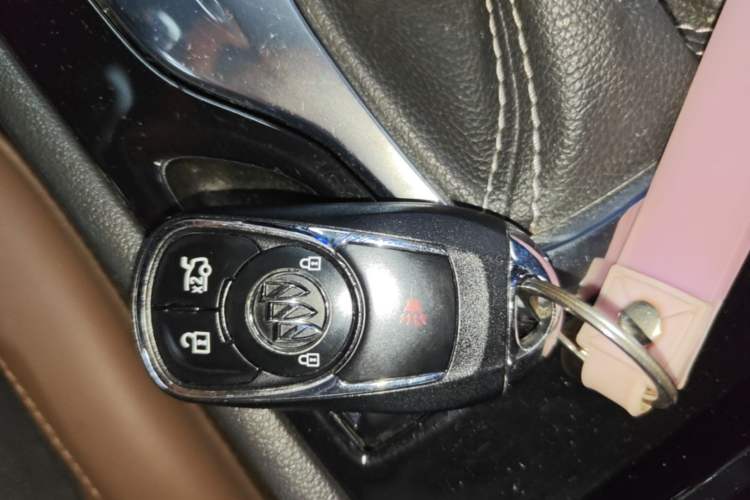 Used Buick Regal 2019 20T Elite Version China VI Standard Vehicle Key
