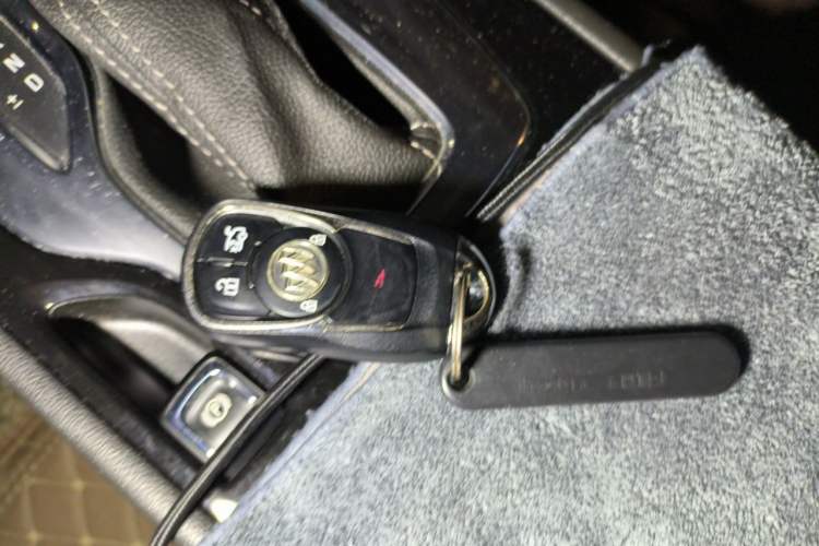 Used Buick Regal 2019 20T Elite Version China V Standard Vehicle Key