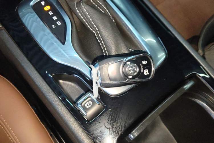 Used Buick Regal 2019 20T Elite Version China VI Standard Vehicle Key
