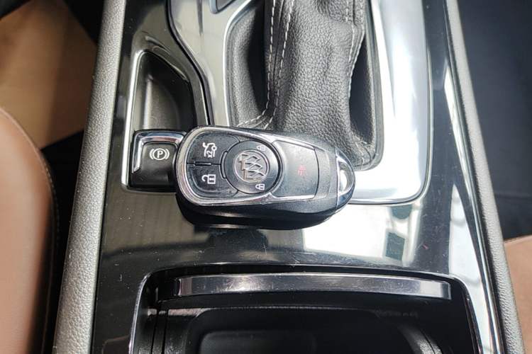 Used Buick Regal 2019 20T Elite Version China VI Standard Vehicle Key