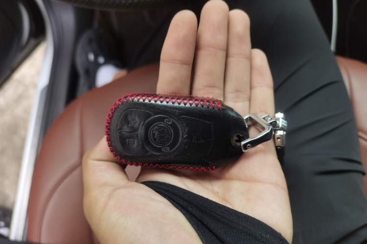 Used Buick Regal 2019 20T Elite Version China VI Standard Vehicle Key