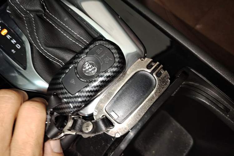 Used Buick Regal 2019 20T Luxury Model China VI Standard Vehicle Key