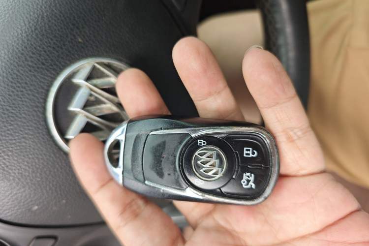 Used Buick Regal 2019 20T Elite Version China VI Standard Vehicle Key