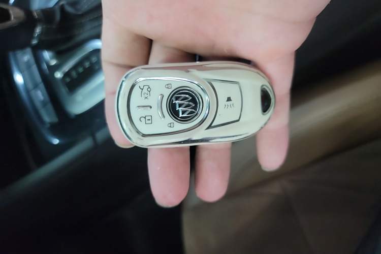 Used Buick Regal 2019 20T Elite Version China VI Standard Vehicle Key