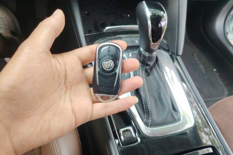 Used Buick Regal 2019 20T Elite Version China VI Standard Vehicle Key