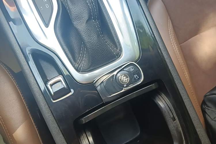 Used Buick Regal 2019 20T Elite Version China VI Standard Vehicle Key