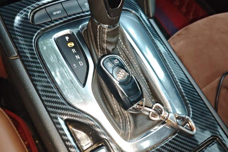 Used Buick Regal 2019 20T Luxury Model China VI Standard Vehicle Key