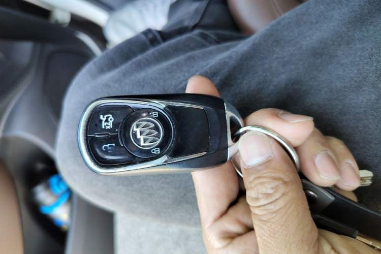 Used Buick Regal 2019 20T Elite Version China VI Standard Vehicle Key