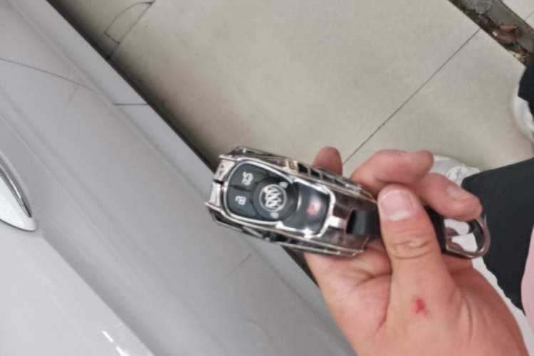 Used Buick Regal 2019 20T Elite Version China VI Standard Vehicle Key