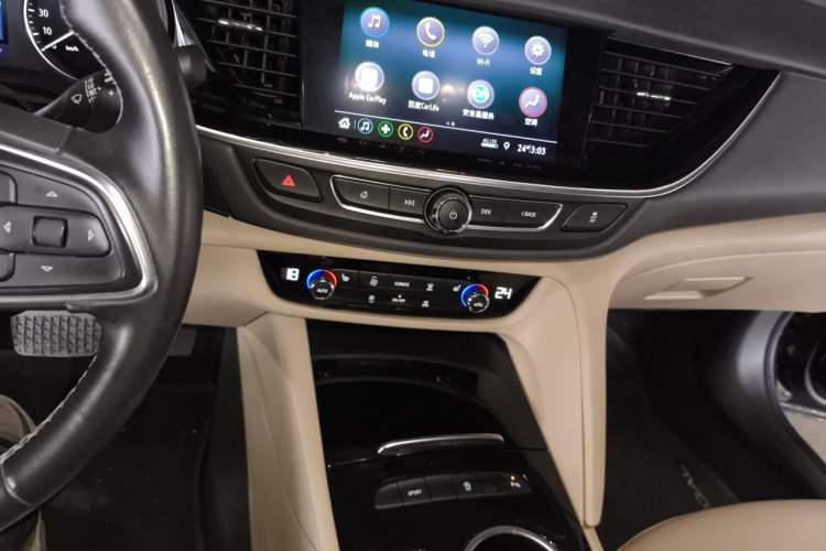 Used Buick Regal 2020 552T Elite Edition Audio And AC Panel