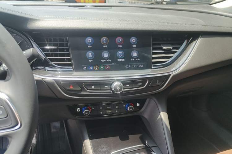 Used Buick Regal 2020 552T Luxury Version Audio And AC Panel