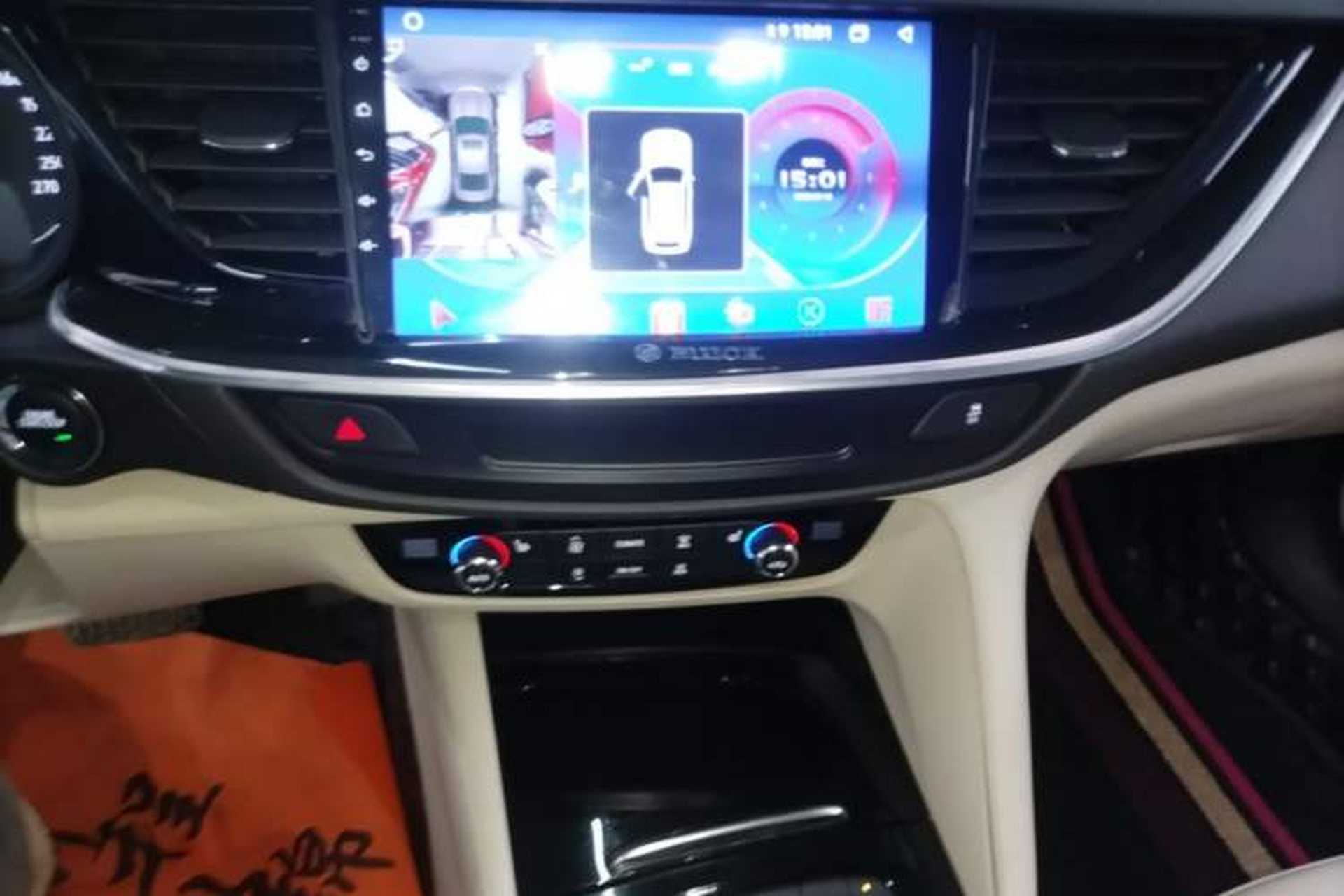 Used Buick Regal 2020 552T Elite Edition Audio And AC Panel