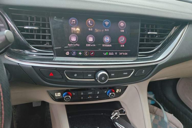 Used Buick Regal 2020 552T Elite Edition Audio And AC Panel
