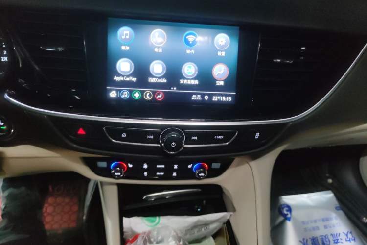 Used Buick Regal 2020 552T Elite Edition Audio And AC Panel