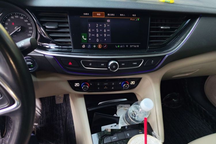 Used Buick Regal 2020 552T Elite Edition Audio And AC Panel