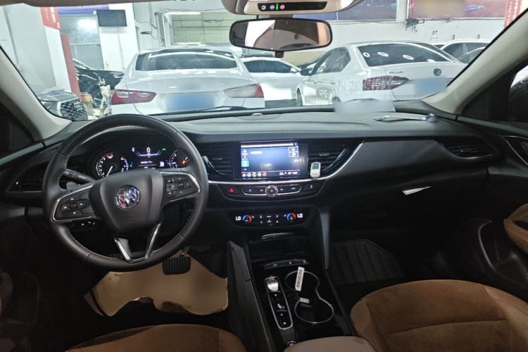 Used Buick Regal 2020 552T Elite Edition Center Console