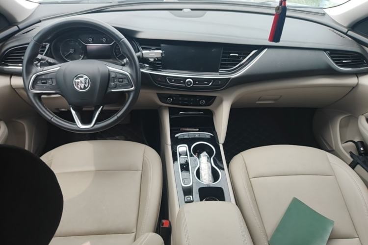 Used Buick Regal 2020 552T Elite Edition Center Console