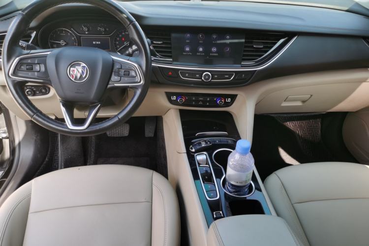 Used Buick Regal 2020 552T Elite Edition Center Console