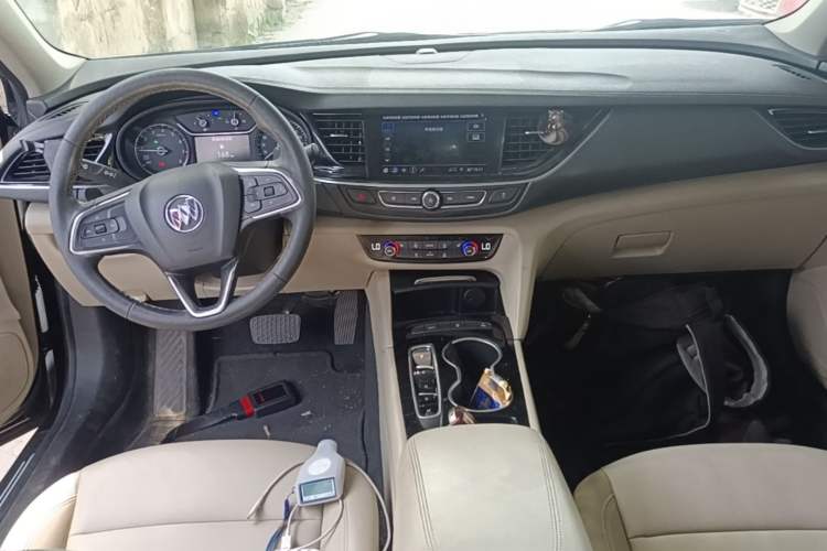 Used Buick Regal 2020 552T Elite Edition Center Console