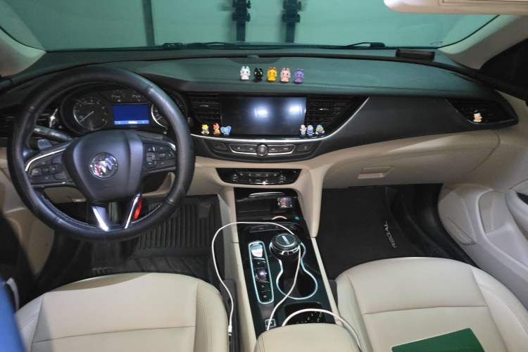 Used Buick Regal 2020 552T Elite Edition Center Console