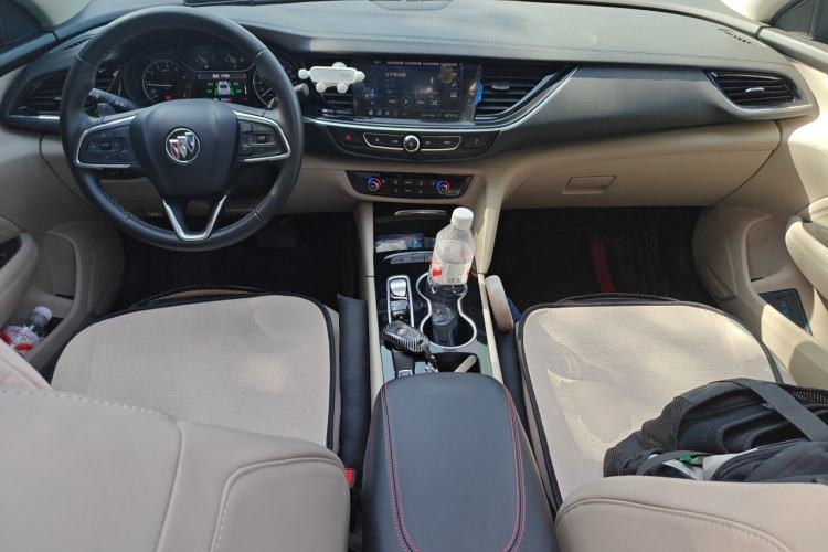 Used Buick Regal 2020 552T Elite Edition Center Console