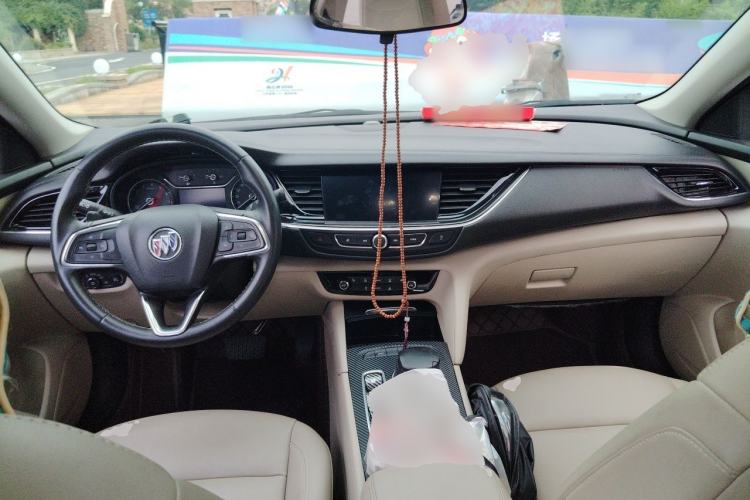 Used Buick Regal 2020 552T Elite Edition Center Console