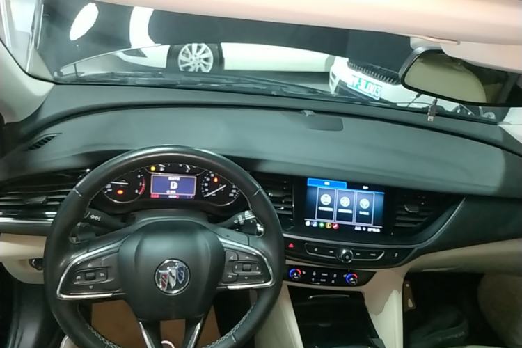Used Buick Regal 2020 552T Elite Edition Center Console