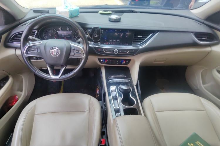Used Buick Regal 2020 552T Elite Edition Center Console