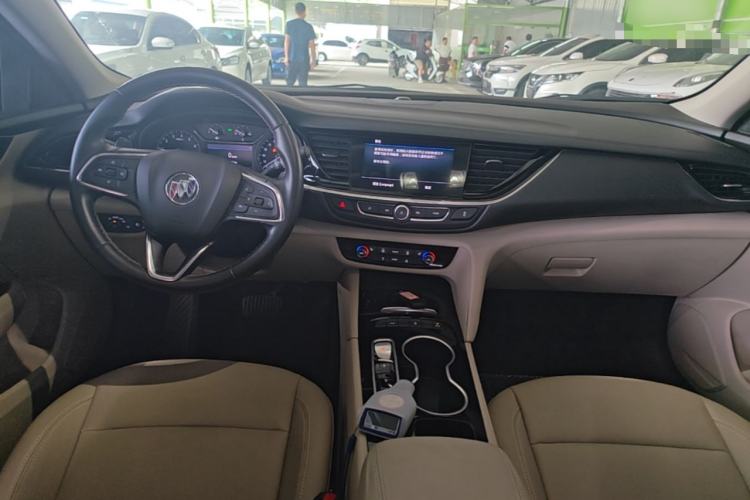 Used Buick Regal 2020 552T Elite Edition Center Console