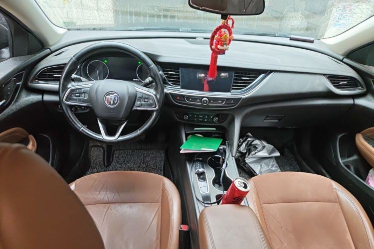 Used Buick Regal 2020 552T Luxury Version Center Console