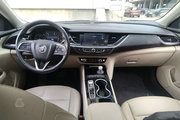Used Buick Regal 2020 552T Elite Edition Center Console