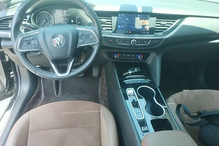 Used Buick Regal 2020 552T Luxury Version Center Console