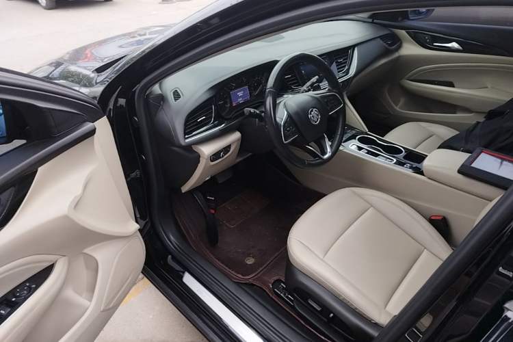 Used Buick Regal 2020 552T Elite Edition Driver Seat