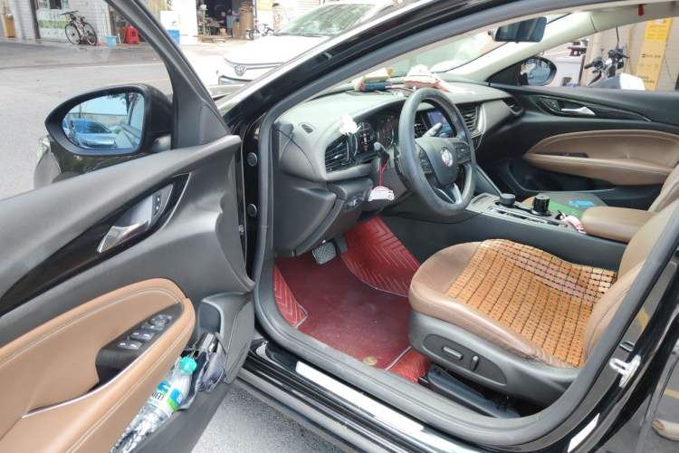 Used Buick Regal 2020 552T Luxury Version Driver Seat