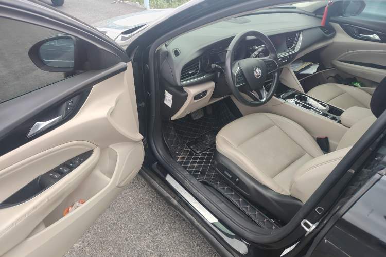 Used Buick Regal 2020 552T Elite Edition Driver Seat