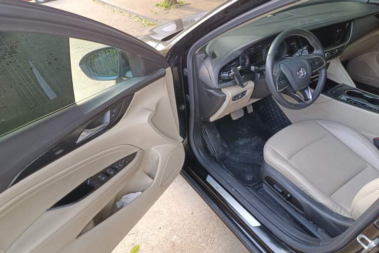 Used Buick Regal 2020 552T Elite Edition Driver Seat