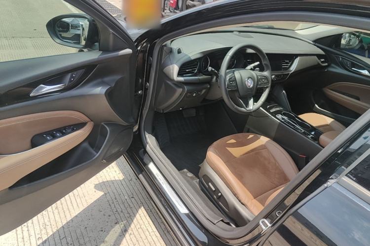 Used Buick Regal 2020 552T Luxury Version Driver Seat