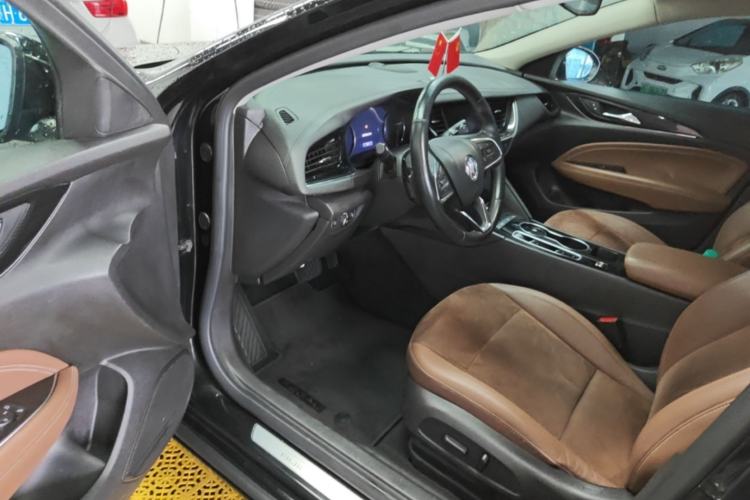 Used Buick Regal 2020 552T Luxury Version Driver Seat