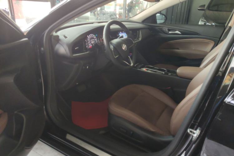Used Buick Regal 2020 552T Luxury Version Driver Seat