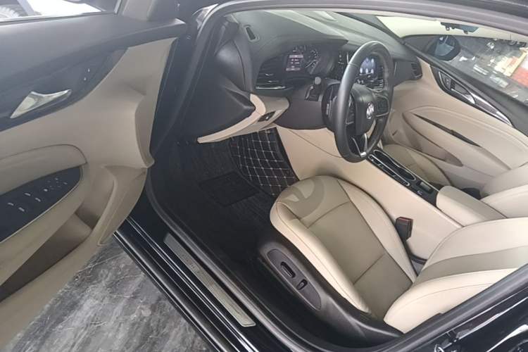 Used Buick Regal 2020 552T Elite Edition Driver Seat