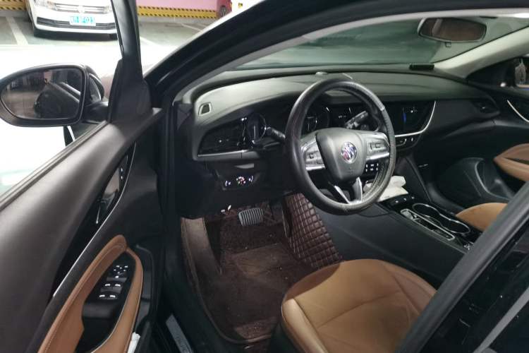 Used Buick Regal 2020 552T Luxury Version Driver Seat