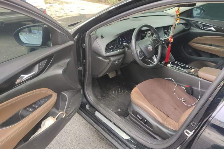 Used Buick Regal 2020 552T Luxury Version Driver Seat